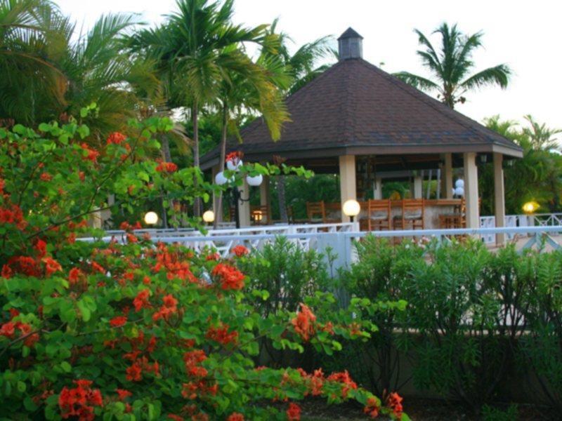 Paradise Cove Resort Long Bay Village Restoran gambar